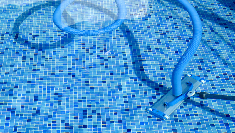 Agoura Hills Pool Cleaning Services